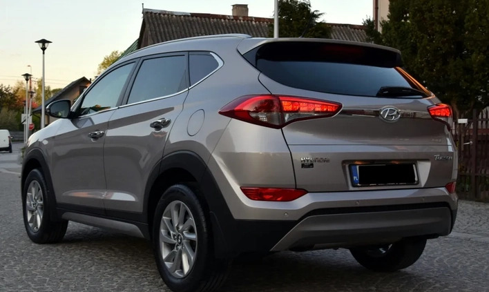 Hyundai Tucson cena 78700 przebieg: 67000, rok produkcji 2017 z Kielce małe 326